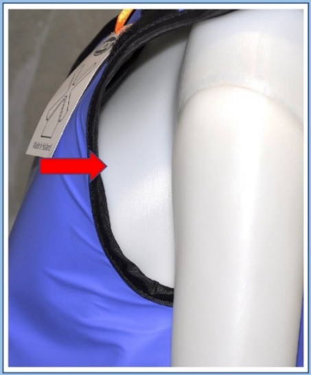 Muška pregača na ženskoj osobi